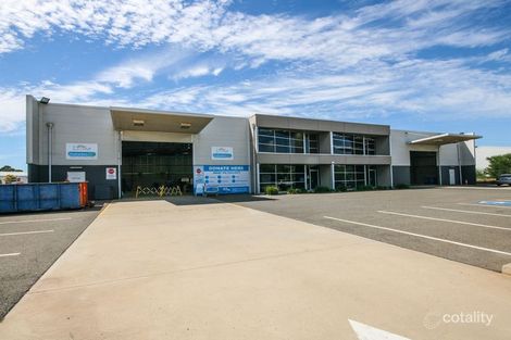 10 Playford Cres, Salisbury North, SA 5108