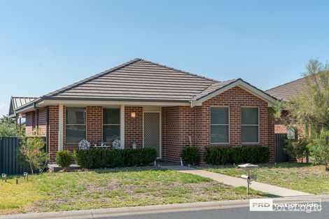 Property photo of 33 The Heights Hillvue NSW 2340