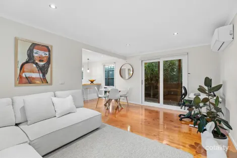 Property photo of 1/21 Micheala Court Langwarrin VIC 3910