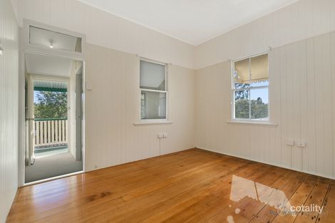 Property photo of 108 Englefield Road Oxley QLD 4075