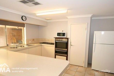 Property photo of 43 Grange Drive Cooloongup WA 6168