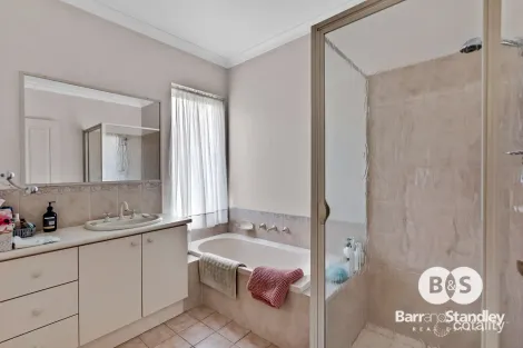 Property photo of 17 Walter Drive Collie WA 6225