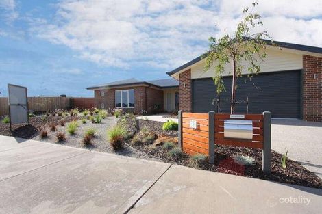 35 Wallaby Dr, Rosebud, VIC 3939