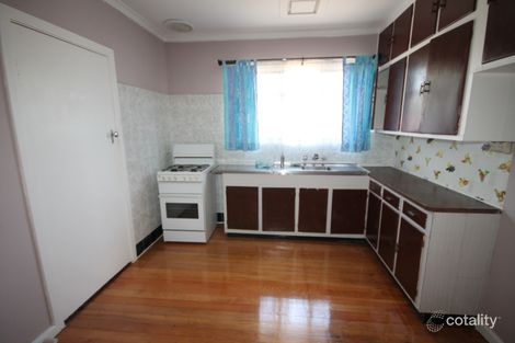 Property photo of 28 Summerhill Road Reservoir VIC 3073