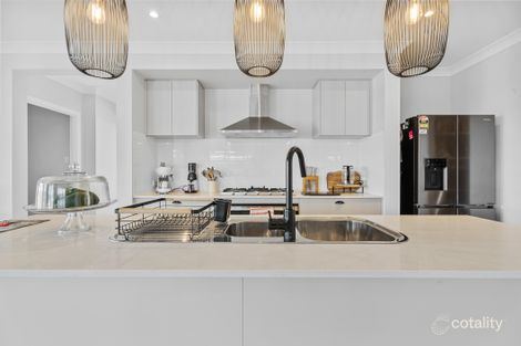 Property photo of 13 Mataranka Circuit Nikenbah QLD 4655