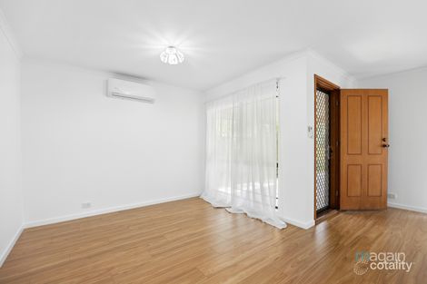 Property photo of 2 Bennett Close Aberfoyle Park SA 5159