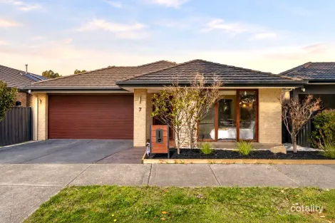 7 Moor Park Dr, Craigieburn, VIC 3064