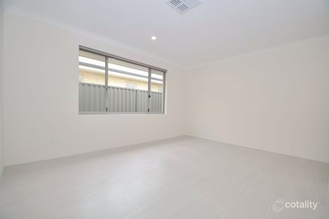 Property photo of 17 Greensand Promenade Treeby WA 6164