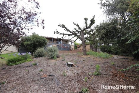 Property photo of 15 Dunrossil Crescent West Bathurst NSW 2795