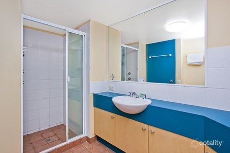 Property photo of 14/11-17 Philip Avenue Broadbeach QLD 4218