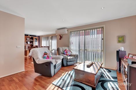 Property photo of 2/7 John Hunter Drive Endeavour Hills VIC 3802