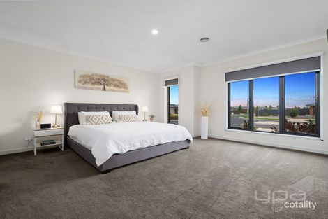 Property photo of 116 Claret Ash Boulevard Harkness VIC 3337