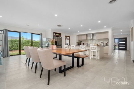 Property photo of 116 Claret Ash Boulevard Harkness VIC 3337