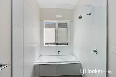 Property photo of 7 Paperbark Place Inverloch VIC 3996