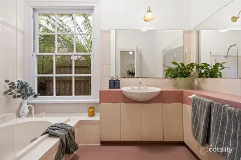 Property photo of 64 Glass Street Essendon VIC 3040