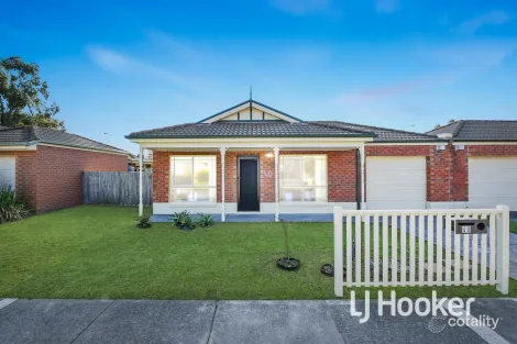 Property photo of 40 Strabane Way Hampton Park VIC 3976