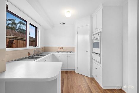 Property photo of 22 Danube Drive Werribee VIC 3030