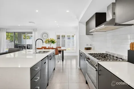 Property photo of 1 Stillwater Court Hope Island QLD 4212