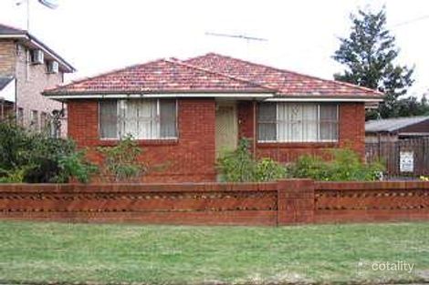 21 Madeline St, Fairfield, NSW 2165