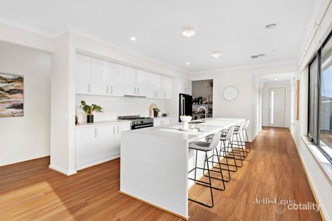 Property photo of 44 Lugano Avenue Alfredton VIC 3350
