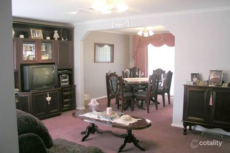 Property photo of 4 Trewin Court Narre Warren VIC 3805