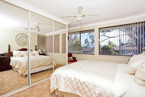 Property photo of 164 Landy Drive Mount Warrigal NSW 2528