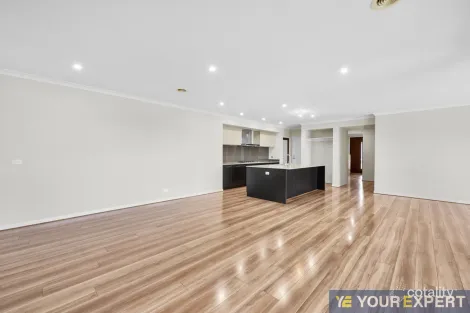 Property photo of 1 Almondbank Road Cranbourne East VIC 3977