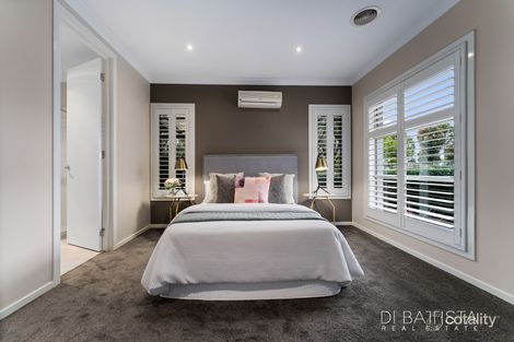 Property photo of 7 Parry Place Craigieburn VIC 3064