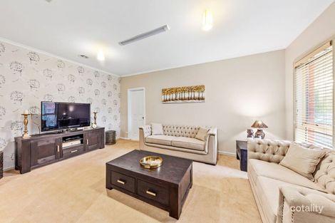Property photo of 7 Girraween Place Caroline Springs VIC 3023