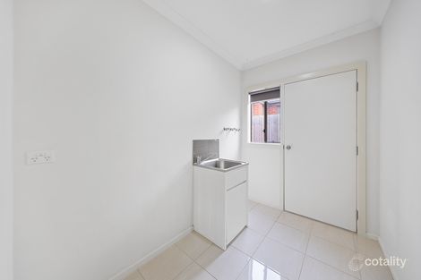Property photo of 18 Pontiac Road Cranbourne East VIC 3977