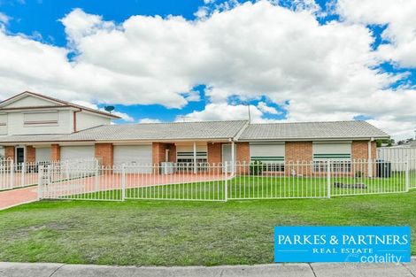 1/3 Holman Pl, St Helens Park, NSW 2560