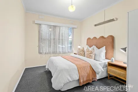 Property photo of 35 Candlebark Crescent Frankston North VIC 3200