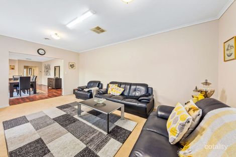 Property photo of 7 Girraween Place Caroline Springs VIC 3023