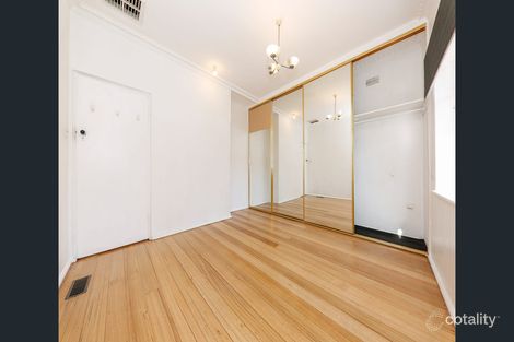 Property photo of 437 Warrigal Road Burwood VIC 3125