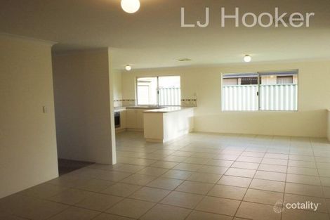 Property photo of 31 Antonio Circuit Port Kennedy WA 6172