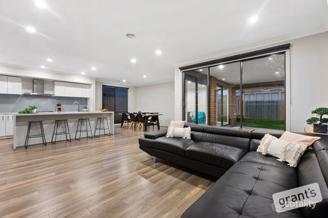 Property photo of 13 Chevrolet Road Cranbourne East VIC 3977