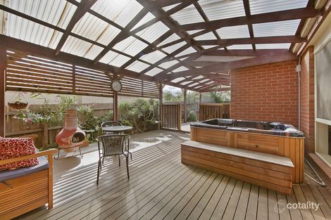 Property photo of 10 Villawood Place Berwick VIC 3806
