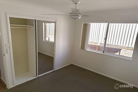 Property photo of 1/29 Kenny Drive Labrador QLD 4215