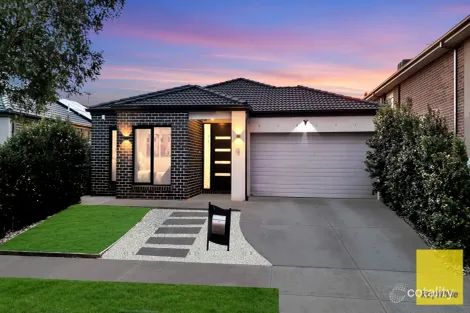 Property photo of 18 Arkins Circuit Tarneit VIC 3029