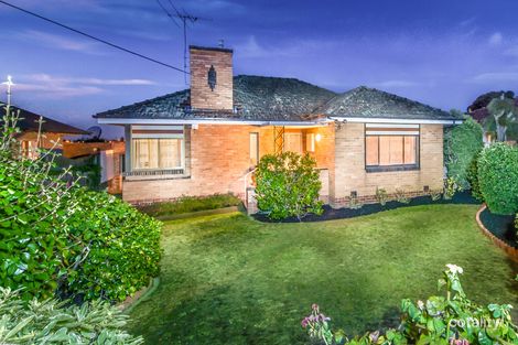 36 Thackeray Rd, Reservoir, VIC 3073