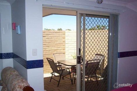 Property photo of 9 Excelsior Meander Warnbro WA 6169