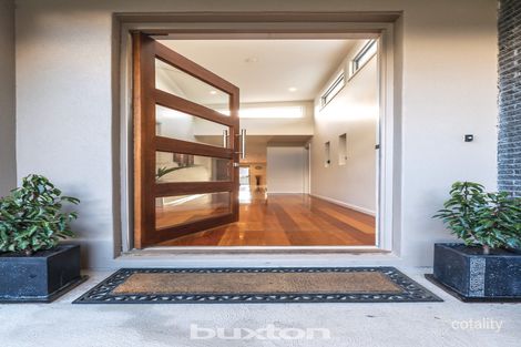 Property photo of 10 Daintree Close Ballarat North VIC 3350