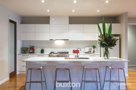 Property photo of 10 Daintree Close Ballarat North VIC 3350
