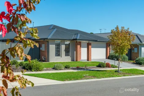 37 Madigan Rd, Lancefield, VIC 3435