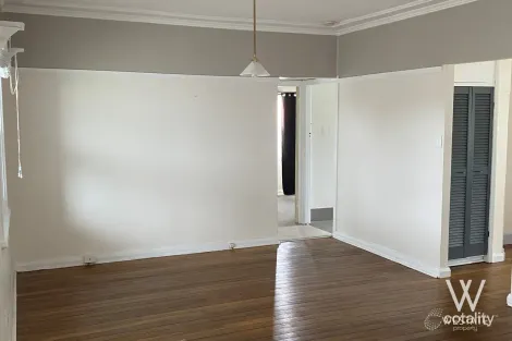 Property photo of 94 Rocket Street Bathurst NSW 2795