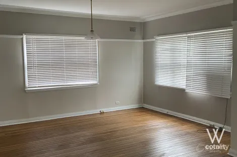 Property photo of 94 Rocket Street Bathurst NSW 2795