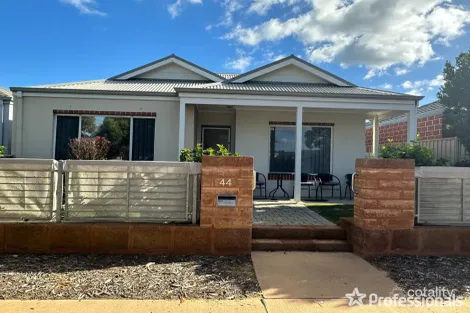 Property photo of 44 Doley Road Byford WA 6122