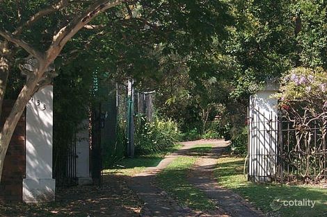 133 Lambert Rd, Indooroopilly, QLD 4068