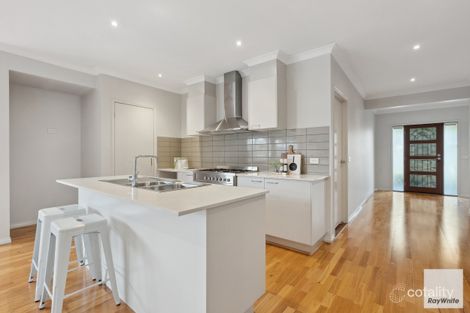 Property photo of 2E Apollo Road Taylors Lakes VIC 3038