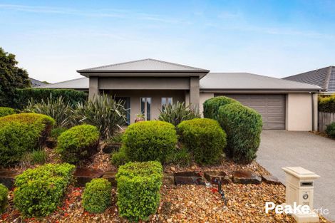 Property photo of 38 McGarvie Crescent Pakenham VIC 3810